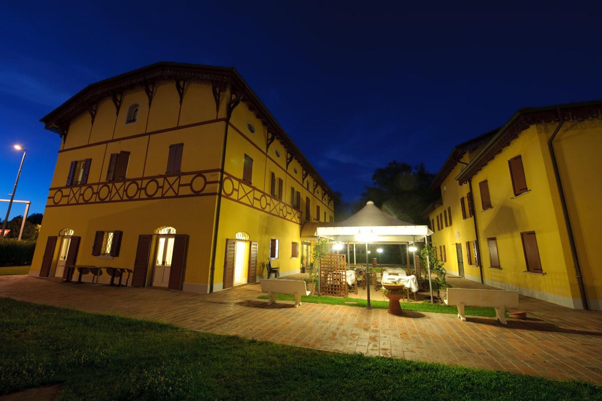 Corte Degli Estensi Formigine Buitenkant foto