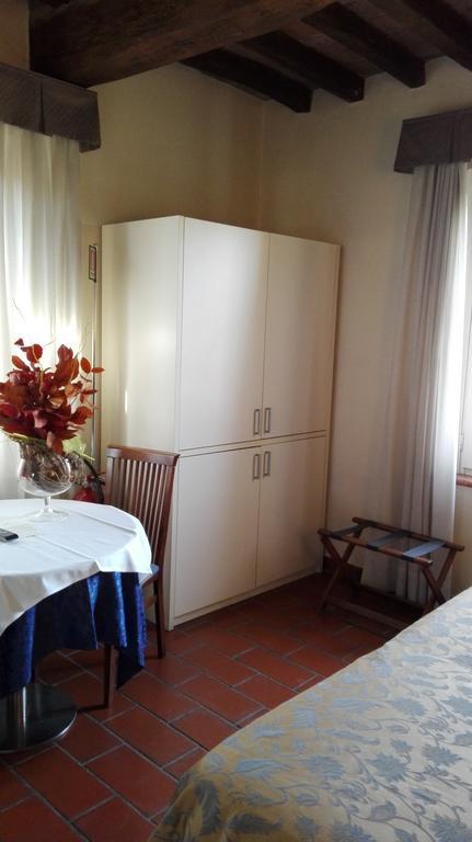 Corte Degli Estensi Formigine Buitenkant foto
