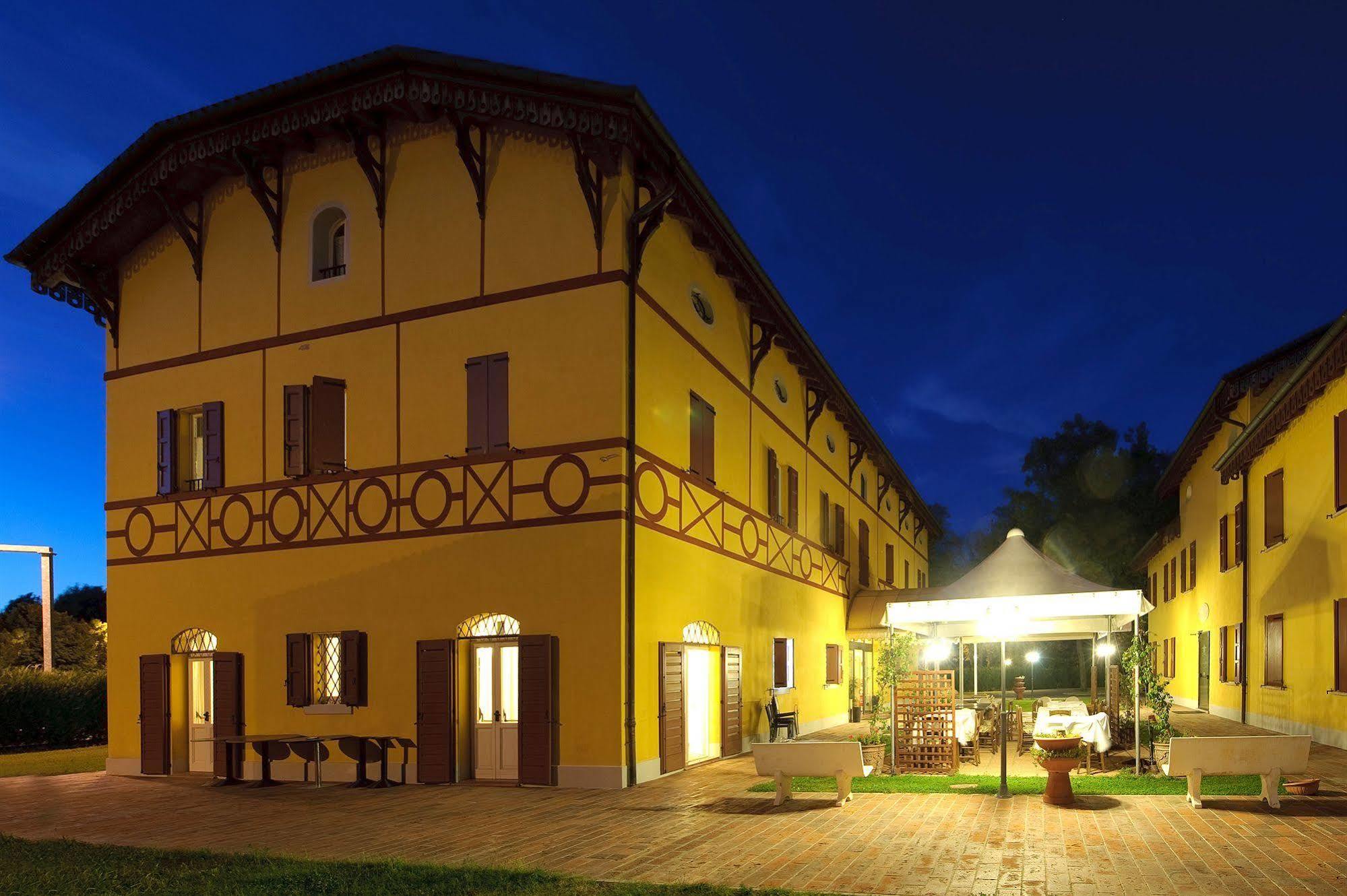 Corte Degli Estensi Formigine Buitenkant foto